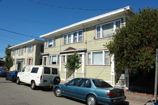 Building Photo - 3803-3809 Manila Ave