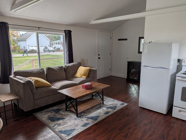 Building Photo - State Street