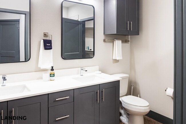 Building Photo - 415 E 2nd St S