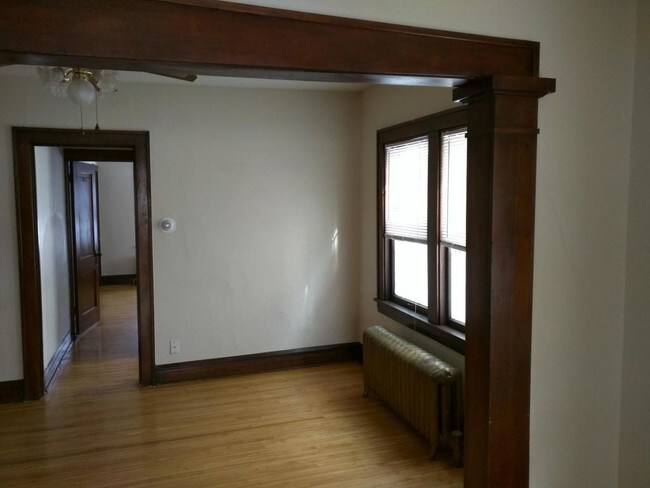 Building Photo - 2735 Aldrich Avenue South, Unit 202