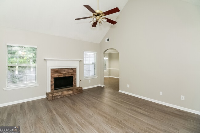 Building Photo - 11771 Fairway Overlook