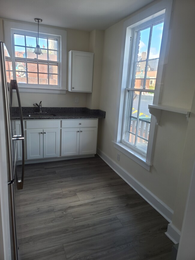 Kitchen - 51 Main St