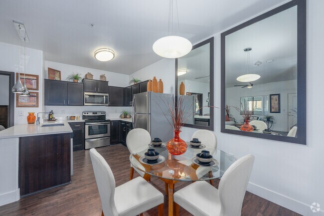 2 habitaciones, 2 baños - 111 m² - Cocina y comedor - The Wyatt