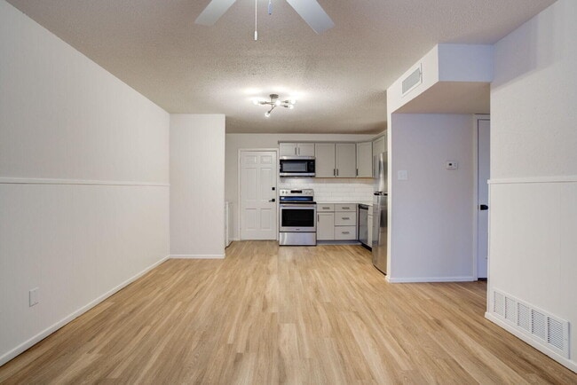 Foto del edificio - 228 Hickory St