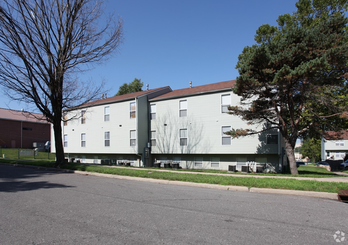 Olive Park Village Apartments Kansas City, MO