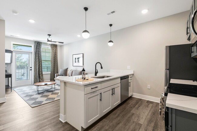 Foto del edificio - FFH Short Term Rental