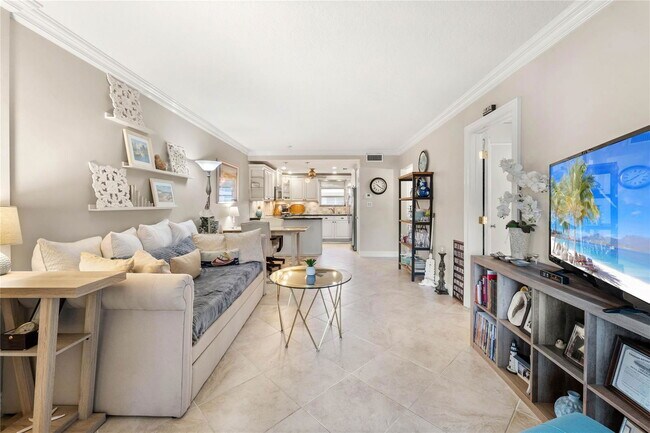 Building Photo - 2748 NE 28th Ave