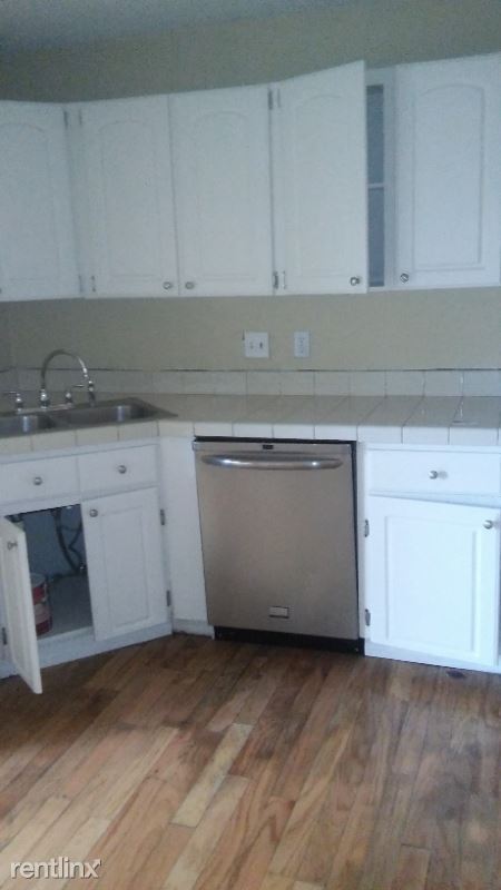 Primary Photo - 2 br, 212 bath Townhome - 6920 Woodlake Drive