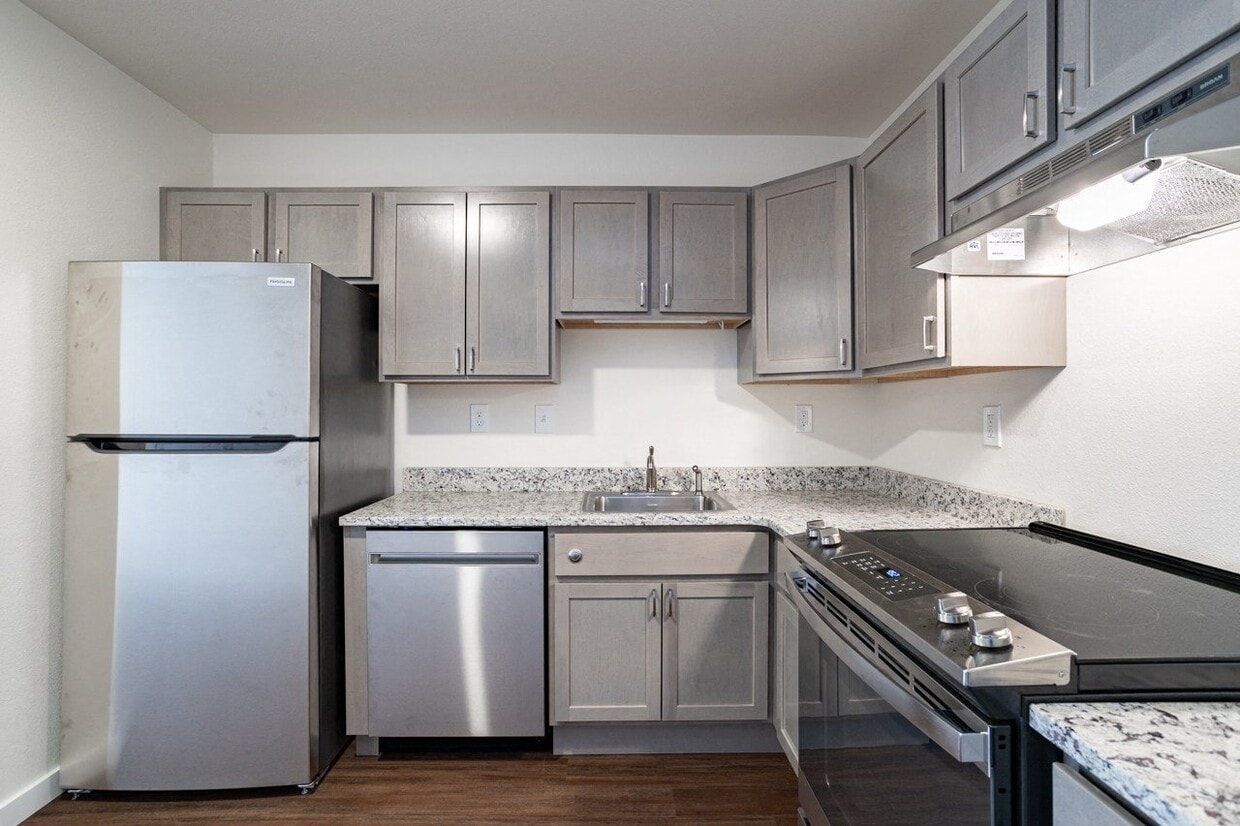 Primary Photo - Porter Place Apartments