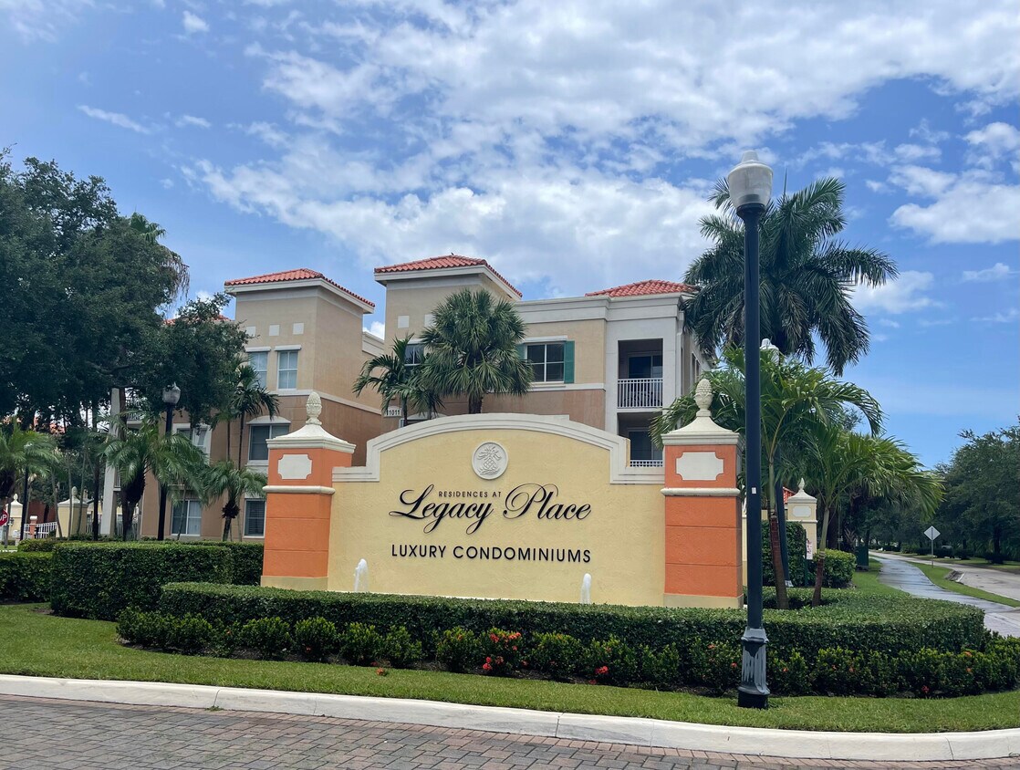 11031 Legacy Blvd Unit 203, Palm Beach Gardens, FL 33410 Condo for