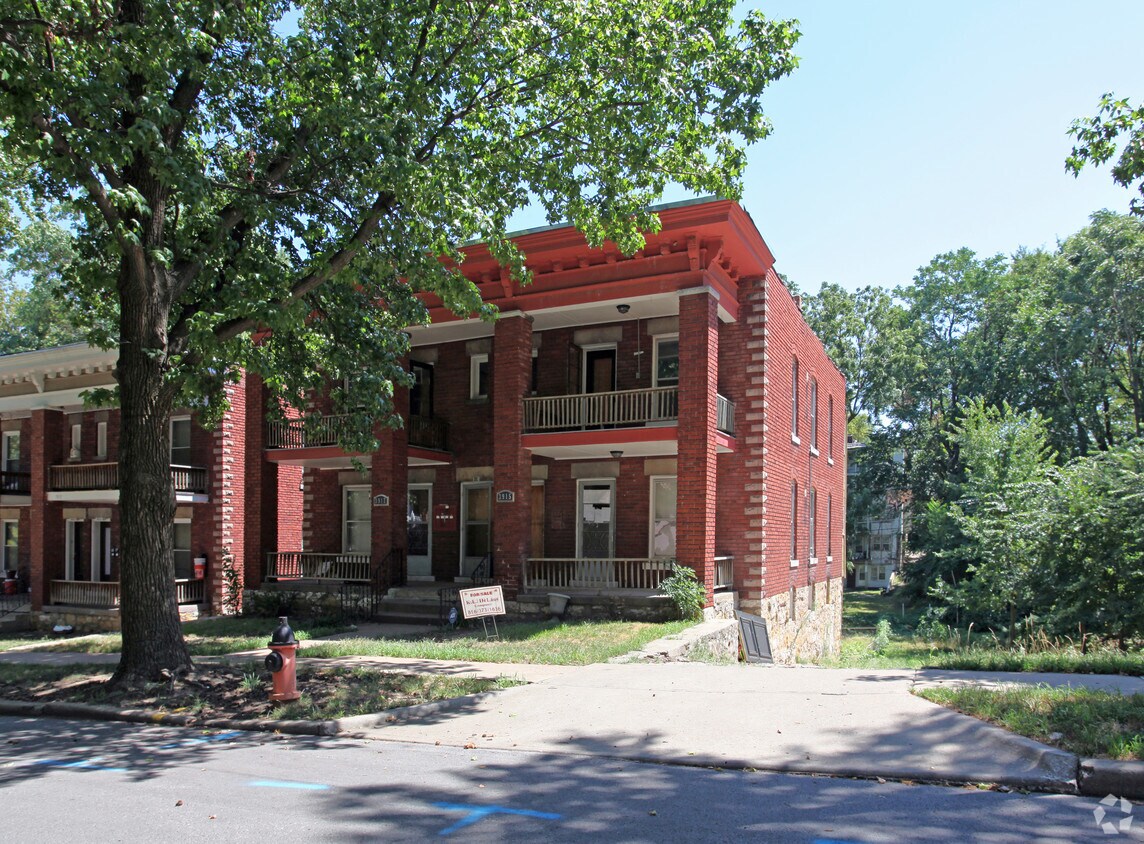 Building Photo - 3915-3917 Norledge Ave