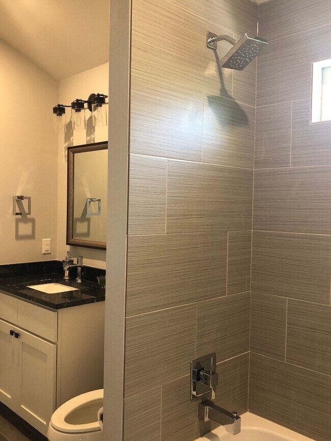 Foto del edificio - 8904 Spring Lake Dr