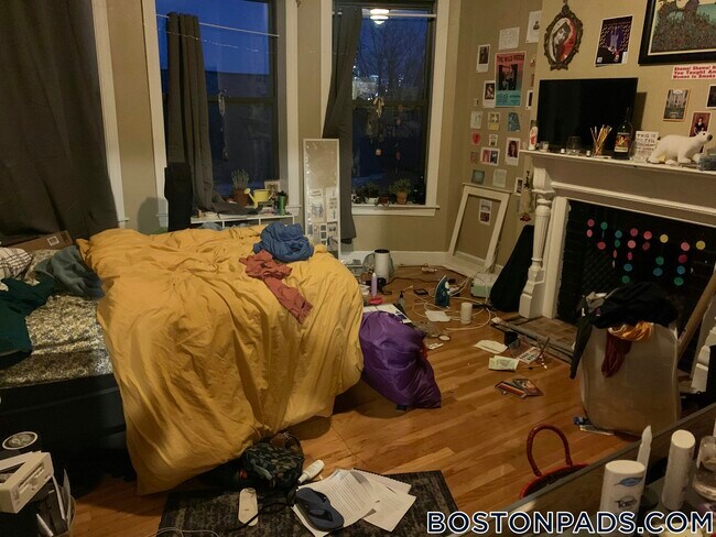 Building Photo - 17 Highgate St