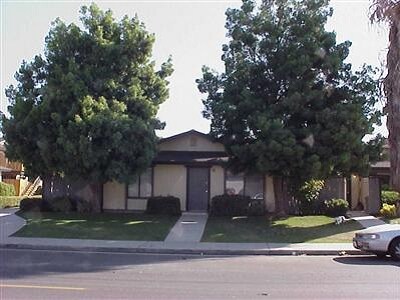 Primary Photo - 2820 N Half Moon Dr
