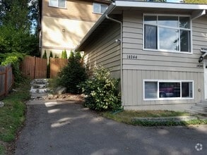 Access from parking - 14244 SE Allen Rd