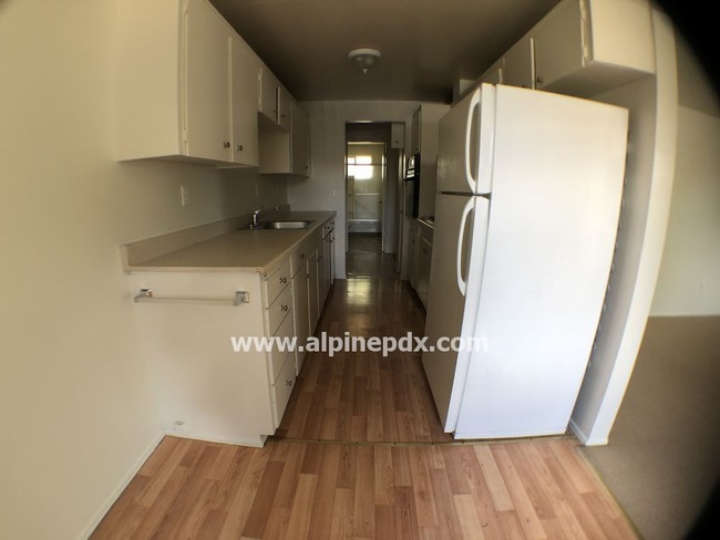 Building Photo - Duplex in Beaverton