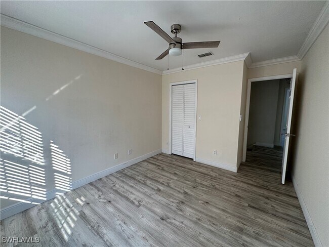 Building Photo - 12870 Eagle Pointe Cir