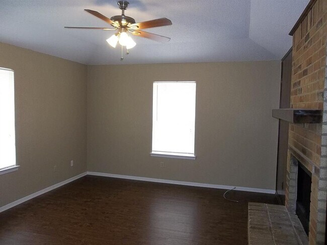 Building Photo - 7738 Sable Ln
