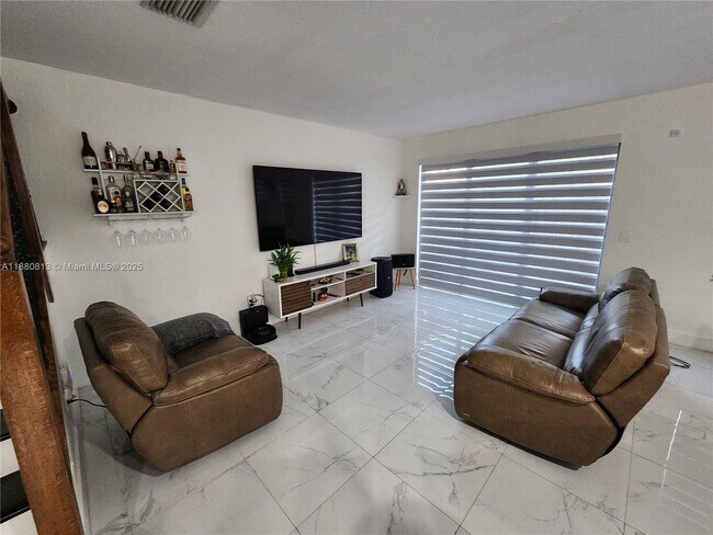 Foto del edificio - 23731 SW 114th Pl