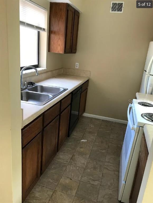 Foto del edificio - 4714 Sutton Terrace