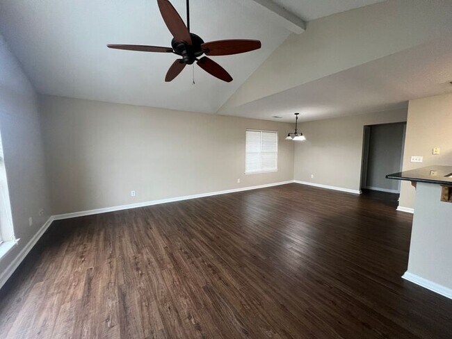 Building Photo - 321 Waters Edge Ln