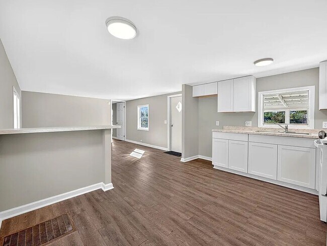 Foto del edificio - 1560 Joyner Pond Rd