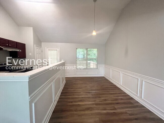 Foto del edificio - 435 Skif Pond Ct