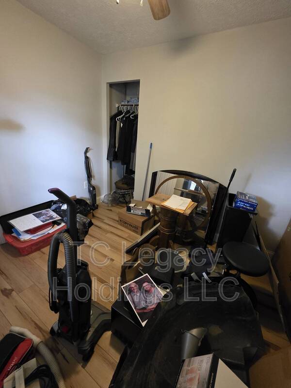 Foto del edificio - 419 1/2 Walnut Ave