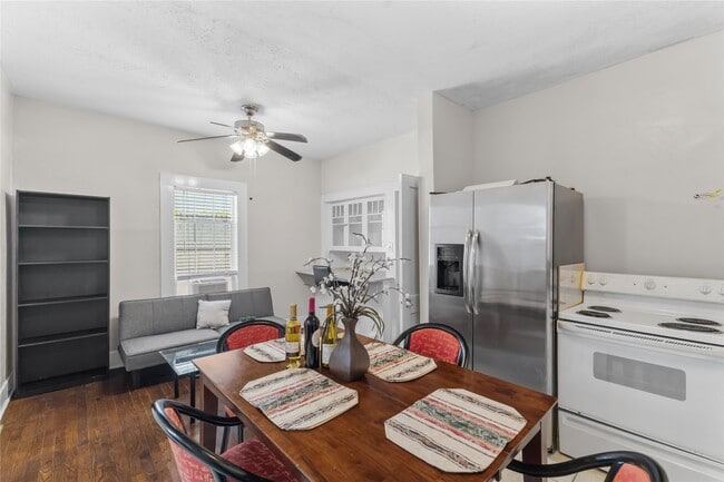 Foto del edificio - 2509 Whitney St