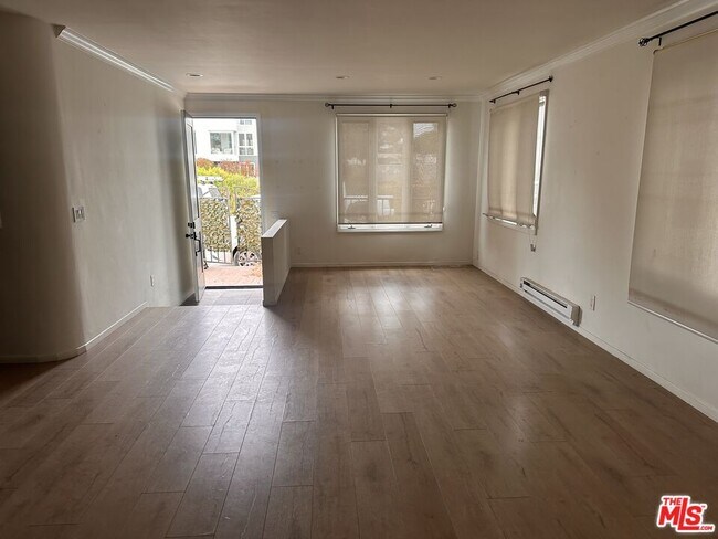 Foto del edificio - 3309 Grand Canal