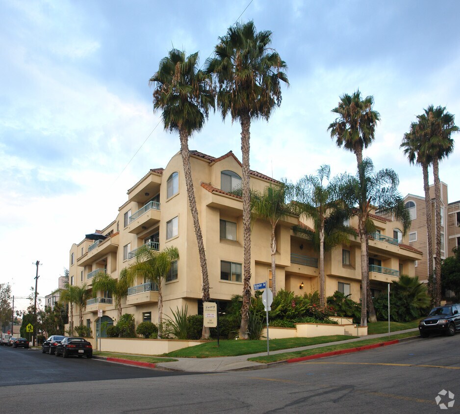 Primary Photo - 1345 Westgate Ave