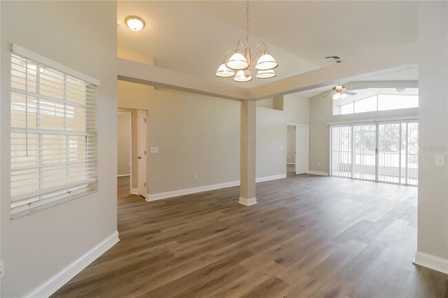 Building Photo - 110 Lindale St