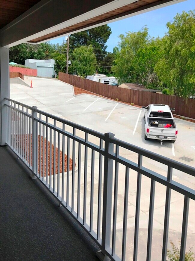 Foto del edificio - 1964 Main St