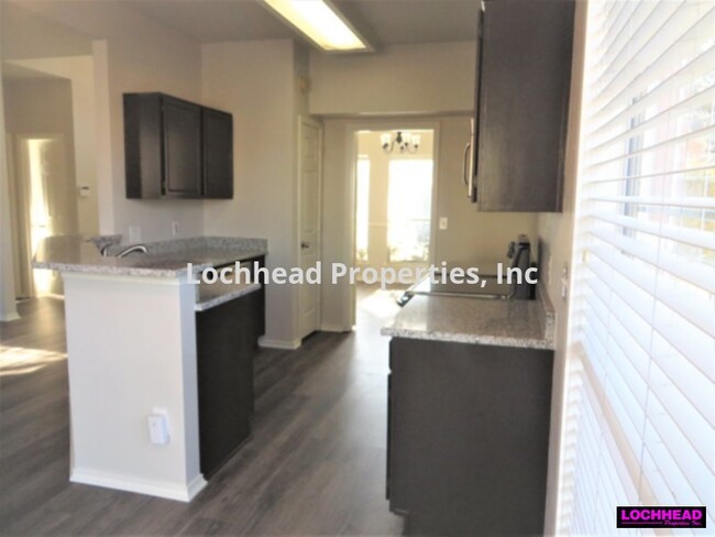 Building Photo - ****BEAUTIFUL HOME LOCATED IN THE SOUGHT O...