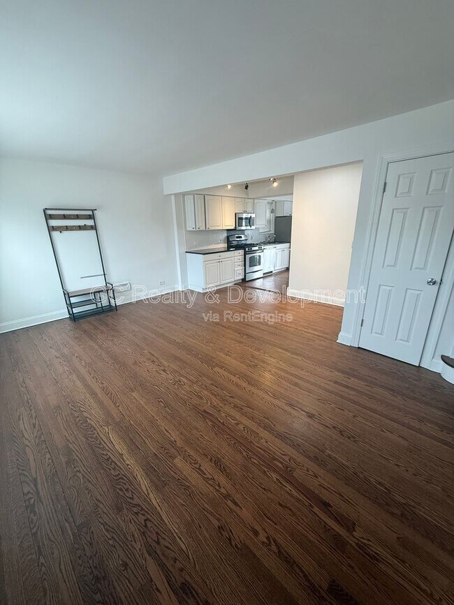 Foto del edificio - 5125 N Mason Ave