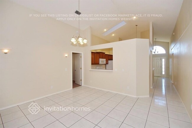 Building Photo - 914 River Cove Ave