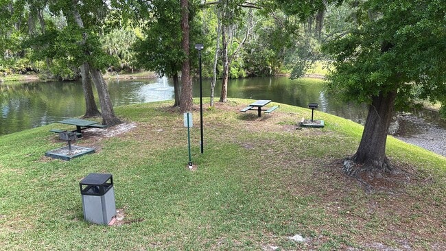 Foto del edificio - 3036 Parkway Blvd