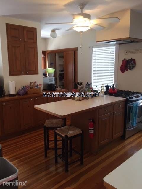 Building Photo - 4 br, 2 bath  - 21 Granville Rd # 3H