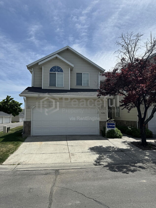 Primary Photo - 1541 W Ln Ct