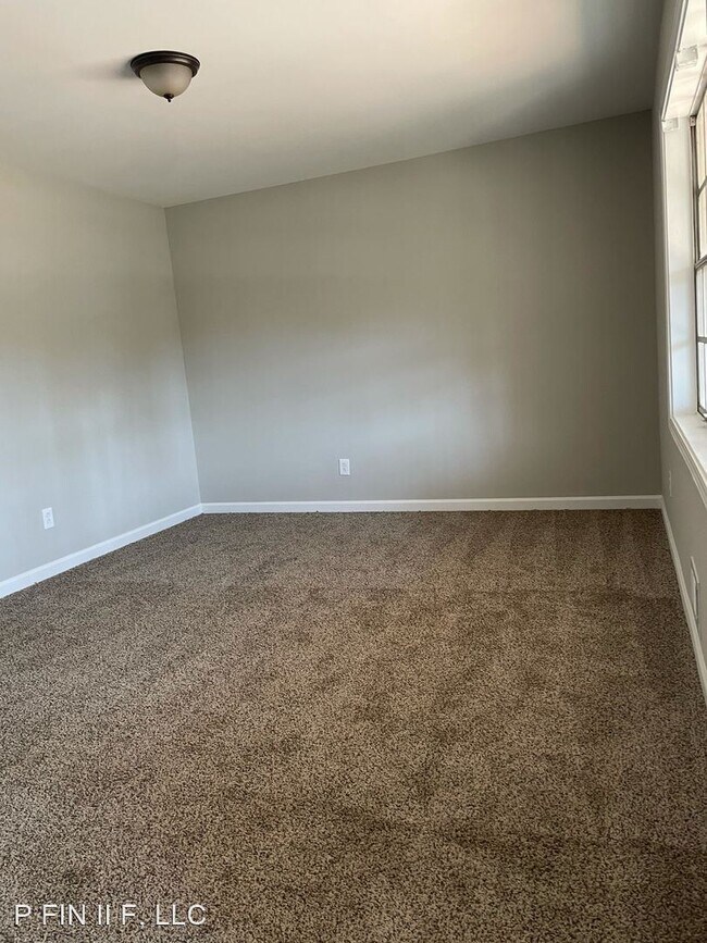 Building Photo - 3 br, 2 bath House - 2791 Knollview Dr