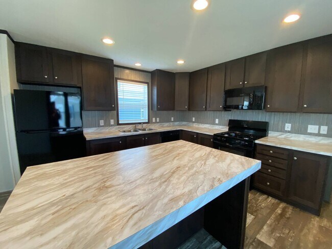 Foto del edificio - 1040 Anna Ave