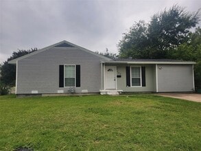 Building Photo - 529 Kedy St