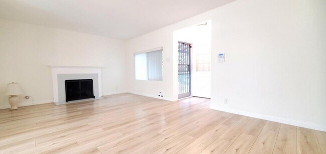 Foto del edificio - 2249 Stranahan Dr