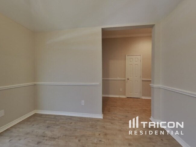 Foto del edificio - 12416 Pinestraw Rd