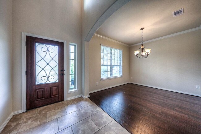 Building Photo - 27 S Sawbridge Cir