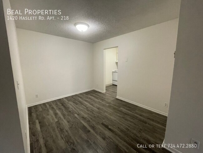 Foto del edificio - 1420 Haslett Rd