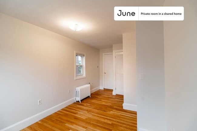 Foto del edificio - Room in Shared 4 bed/2 bath home
