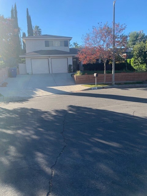 Vista de la calle de la casa - 11004 Tinker Ave