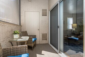 Interior Photo - Manchester Court