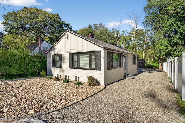Building Photo - 39 Spring Glen Rd